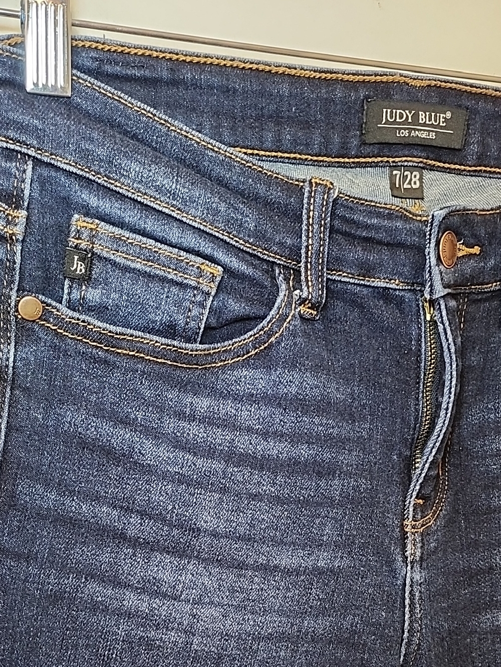 Judy Blue dark wash bootcut jeans subtle whiskering zip fly closure Size 7/28 - Picture 8 of 14